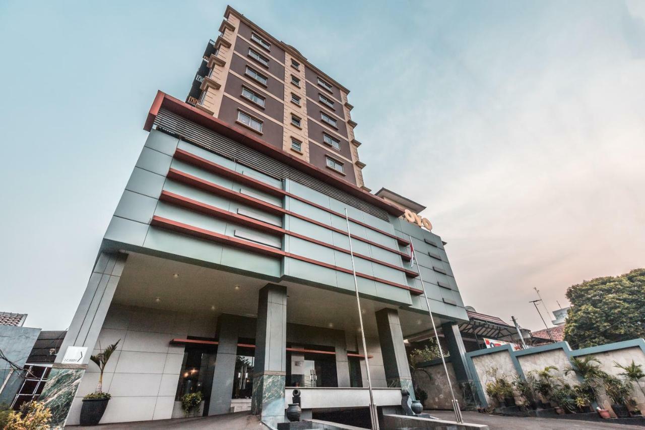 Oyo 1475 Alia Matraman Syariah Near Rs Premier Jatinergara Hotel Jakarta Luaran gambar