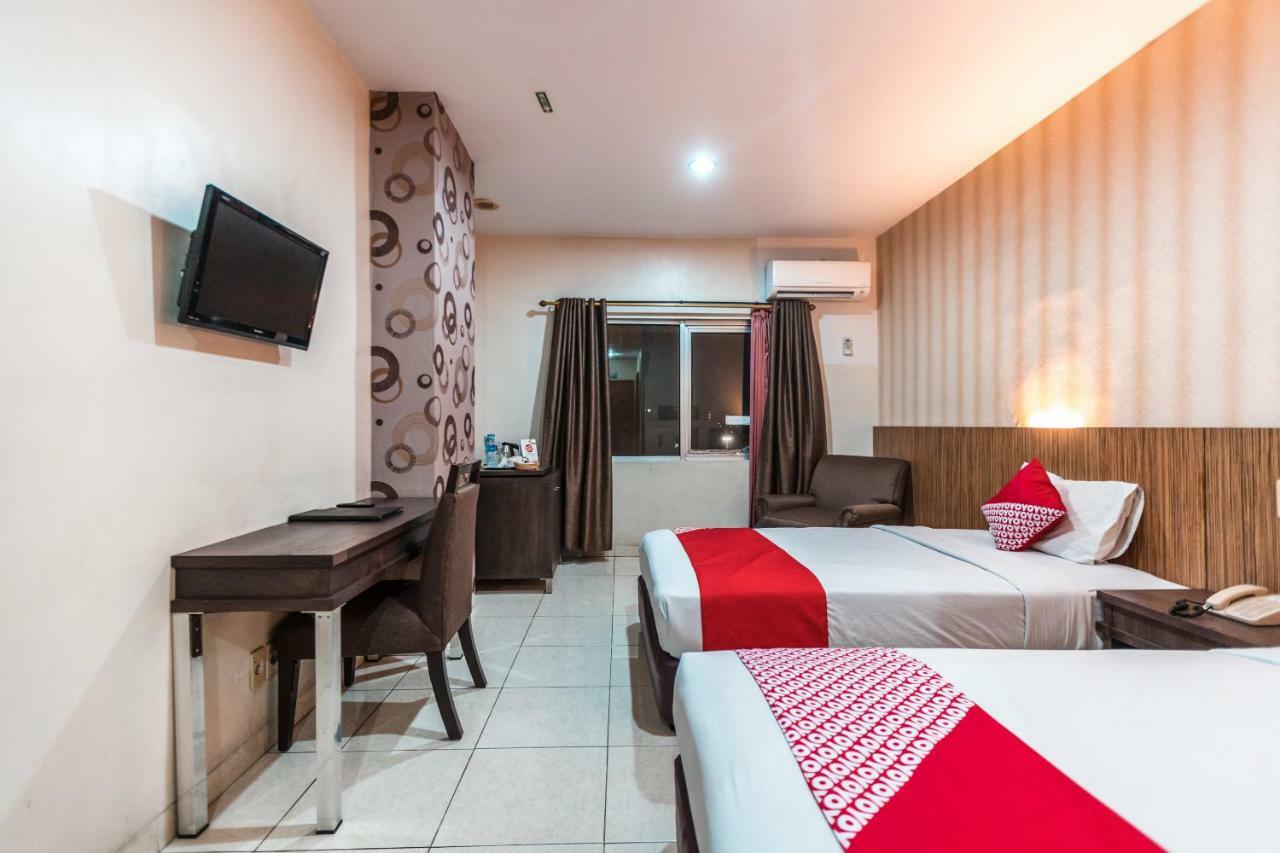 Oyo 1475 Alia Matraman Syariah Near Rs Premier Jatinergara Hotel Jakarta Luaran gambar