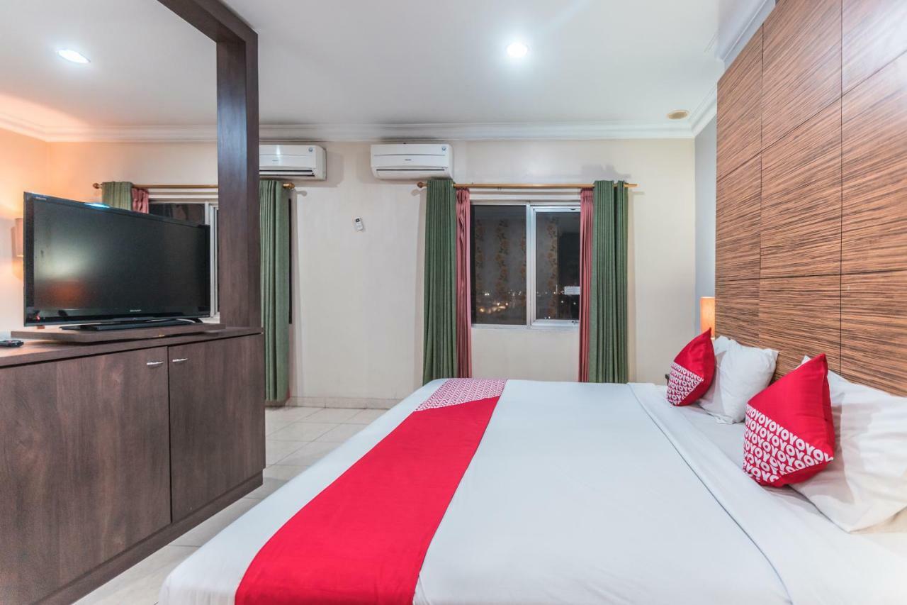 Oyo 1475 Alia Matraman Syariah Near Rs Premier Jatinergara Hotel Jakarta Luaran gambar