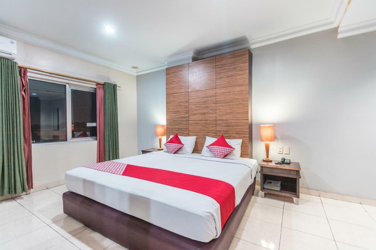 Oyo 1475 Alia Matraman Syariah Near Rs Premier Jatinergara Hotel Jakarta Luaran gambar