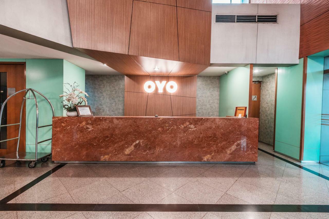 Oyo 1475 Alia Matraman Syariah Near Rs Premier Jatinergara Hotel Jakarta Luaran gambar